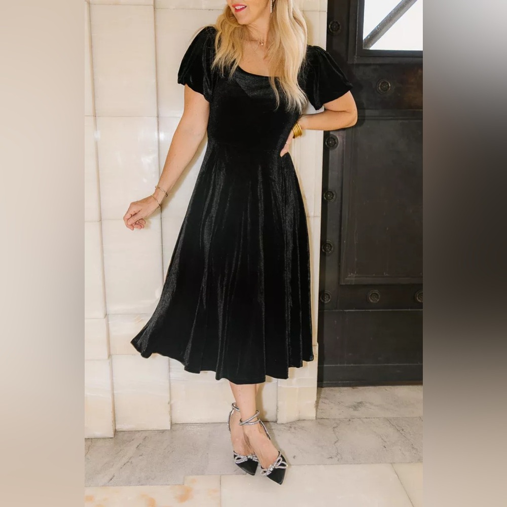 Ivy City Co Cleo Dress Black Velvet Velour Maxi Dress with Puff Sleeves XL